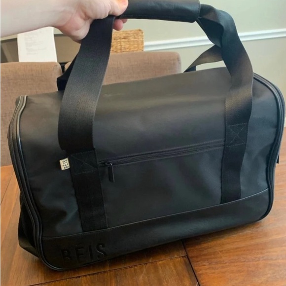 Beis The Hanging Duffle Bag in Black - Picture 15 of 15